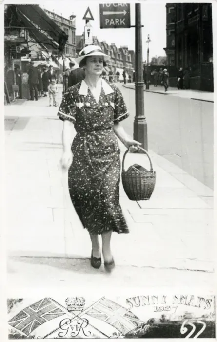 Framed Print : Lady out shopping - Candid street photograph Framed Print : Lady out shopping - Candid street photograph