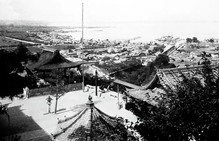 Framed Print : Lake Biwa from Otsu Temple, Japan, early 1900s Framed Print : Lake Biwa from Otsu Temple, Japan, early 1900s