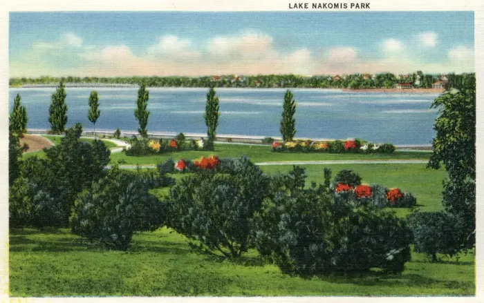 Framed Print : Lake Nakomis Park, Minneapolis, Minnesota, USA Framed Print : Lake Nakomis Park, Minneapolis, Minnesota, USA