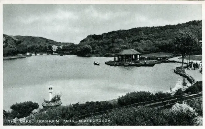 Framed Print : The Lake - Peasholm Park, Scarborough, Yorkshire Framed Print : The Lake - Peasholm Park, Scarborough, Yorkshire
