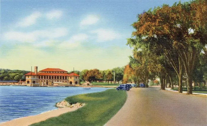 Framed Print : Lake Shore Drive near park and picnic grounds, Lake Geneva, Wisconsin, USA Date: 1936 Framed Print : Lake Shore Drive near park and picnic grounds, Lake Geneva, Wisconsin, USA Date: 1936
