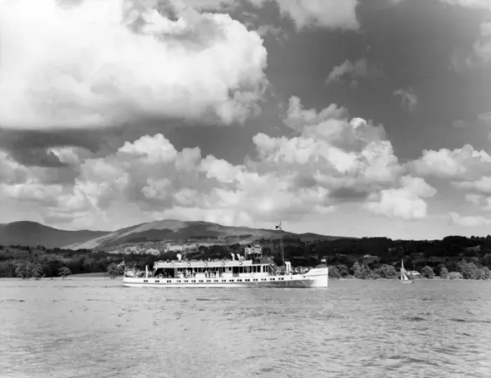 Framed Print : Lake Windermere Framed Print : Lake Windermere