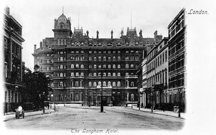 Framed Print : Langham Hotel, Portland Place, London W1 Framed Print : Langham Hotel, Portland Place, London W1
