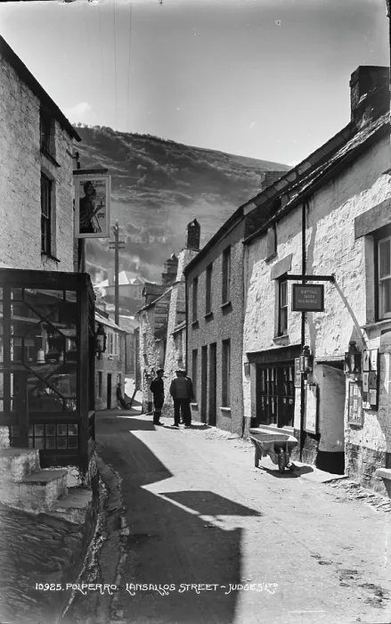 Framed Print : Lansallos Street in Polperro Framed Print : Lansallos Street in Polperro