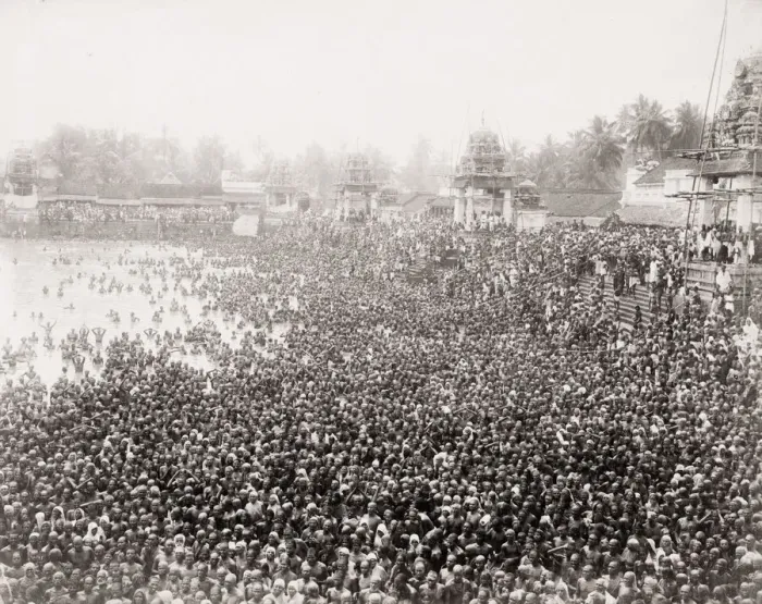 Framed Print : Large crowd in ceremonial bathing, India Framed Print : Large crowd in ceremonial bathing, India