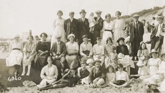 Framed Print : Large group of extended family and friends on British beach Framed Print : Large group of extended family and friends on British beach