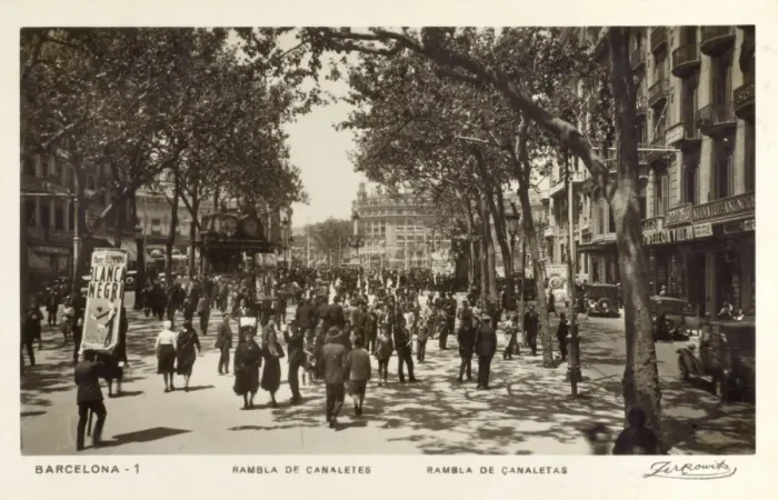 Framed Print : Las Ramblas, Barcelona, Spain Framed Print : Las Ramblas, Barcelona, Spain