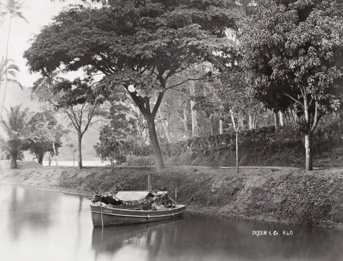 Framed Print : Late 19th century photograph: Boat on the lake, Kandy, Ceylon, Sri Lanka, Skeen studio Framed Print : Late 19th century photograph: Boat on the lake, Kandy, Ceylon, Sri Lanka, Skeen studio