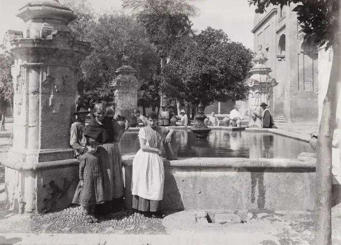 Framed Print : Late 19th century photograph: People with water jars, Public well, fountain, Cordoba Framed Print : Late 19th century photograph: People with water jars, Public well, fountain, Cordoba