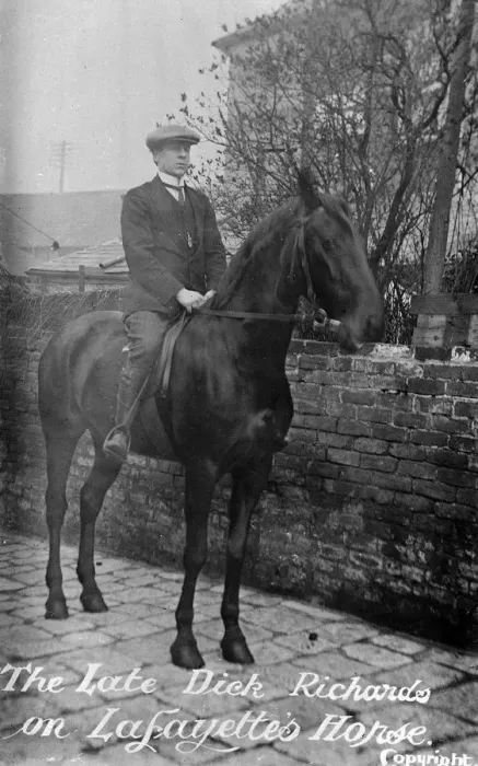 Framed Print : The late Dick Richards on Lafayettes horse Framed Print : The late Dick Richards on Lafayettes horse
