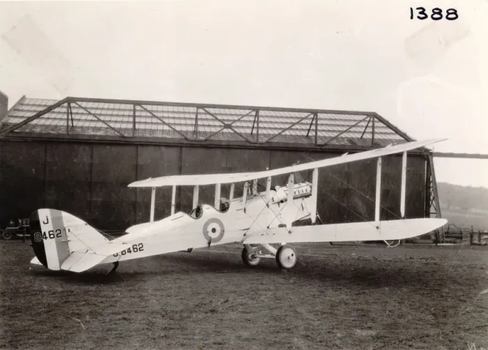 Framed Print : A late-production Liberty-engined DH9A, J8462 Framed Print : A late-production Liberty-engined DH9A, J8462