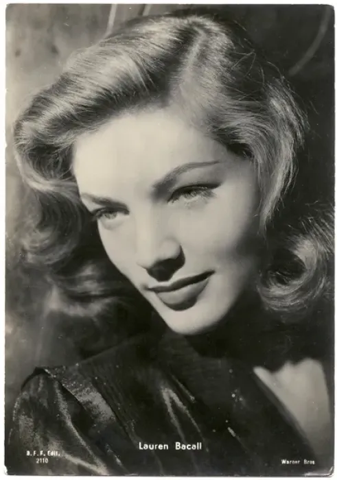 Framed Print : Lauren Bacall Framed Print : Lauren Bacall