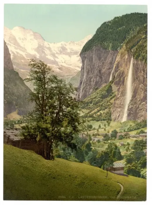 Framed Print : Lauterbrunnen Valley with Staubbach Waterfall, Bernese Oberl Framed Print : Lauterbrunnen Valley with Staubbach Waterfall, Bernese Oberl
