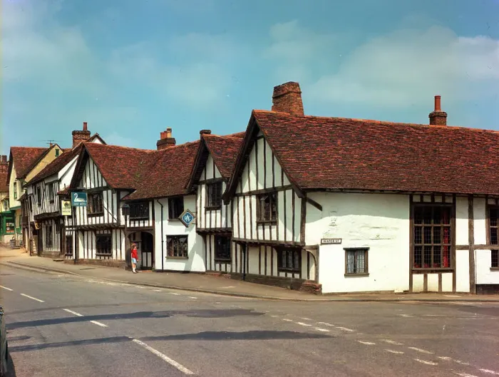 Framed Print : Lavenham - The Swan Hotel Framed Print : Lavenham - The Swan Hotel