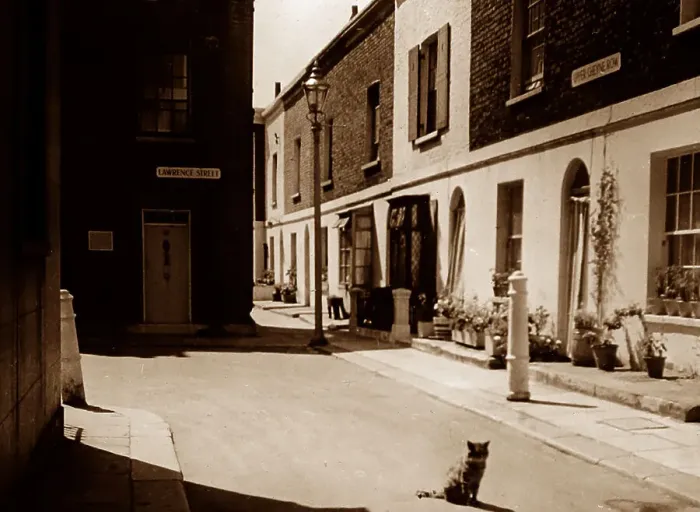 Framed Print : Lawrence Street, London Framed Print : Lawrence Street, London