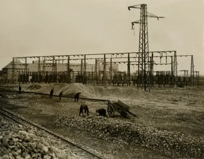 Framed Print : Laying Railway Track 30S Framed Print : Laying Railway Track 30S