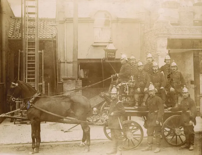 Framed Print : LCC-LFB horse drawn vehicle, South Croydon Fire Station Framed Print : LCC-LFB horse drawn vehicle, South Croydon Fire Station