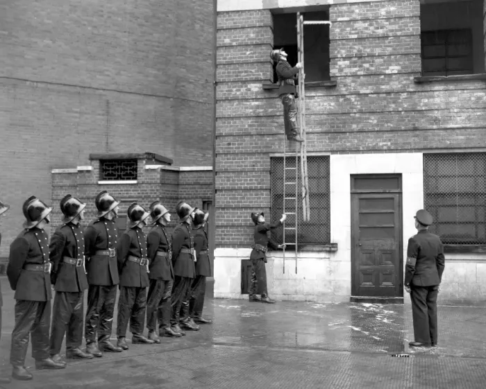 Framed Print : LCC-LFB Recruit firefighters training at Brigade HQ SE1 Framed Print : LCC-LFB Recruit firefighters training at Brigade HQ SE1