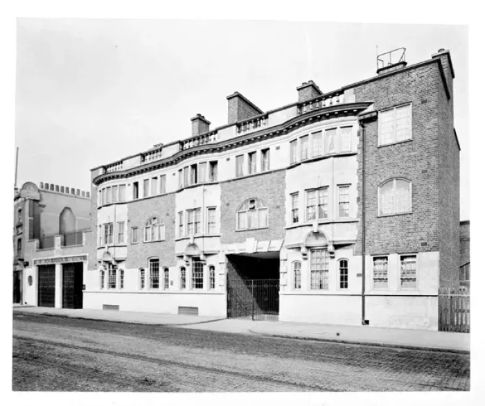 Framed Print : LCC-LFB Vauxhall fire station, Lambeth SE1 Framed Print : LCC-LFB Vauxhall fire station, Lambeth SE1