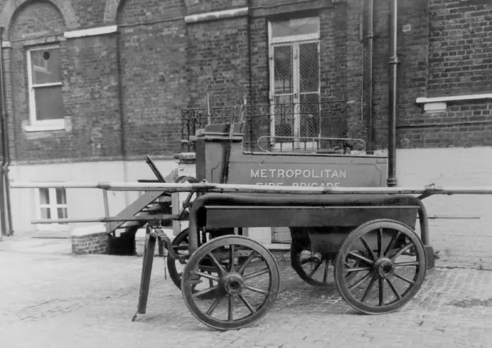 Framed Print : LCC-MFB horse drawn steamer at Southwark Framed Print : LCC-MFB horse drawn steamer at Southwark