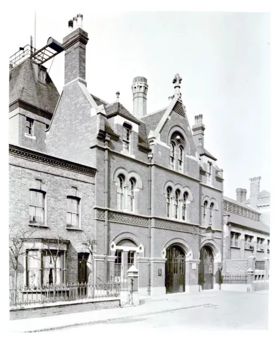 Framed Print : LCC-MFB, Rotherhithe fire station, SE London Framed Print : LCC-MFB, Rotherhithe fire station, SE London