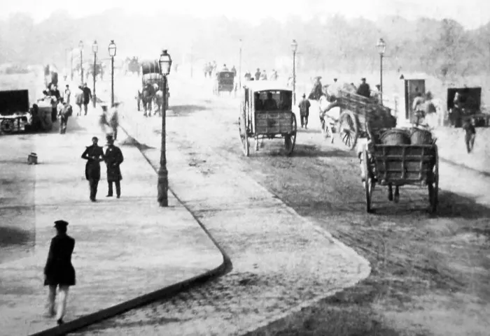 Framed Print : Le Pont D'Austerlitz, Paris - probably 1960 / 70s Framed Print : Le Pont D'Austerlitz, Paris - probably 1960 / 70s