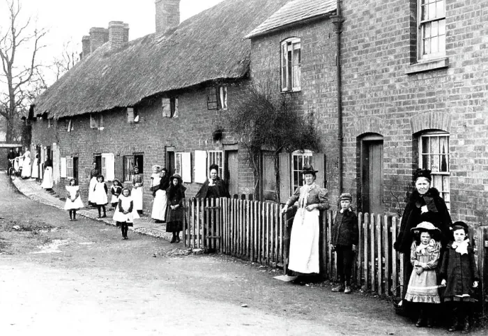 Framed Print : Leamington Spa The Barracks early 1900s Framed Print : Leamington Spa The Barracks early 1900s