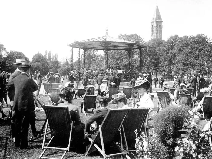 Framed Print : Leamington Spa Pump Gardens early 1900s Framed Print : Leamington Spa Pump Gardens early 1900s