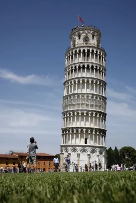 Framed Print : Leaning Tower of Pisa Framed Print : Leaning Tower of Pisa