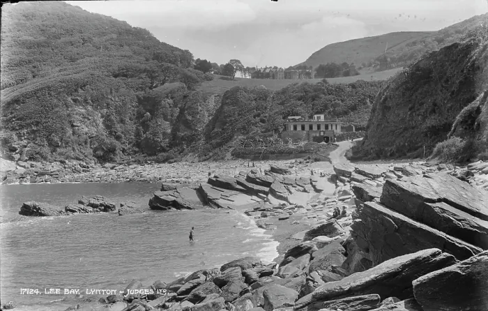 Framed Print : Lee Bay, Lynton Framed Print : Lee Bay, Lynton