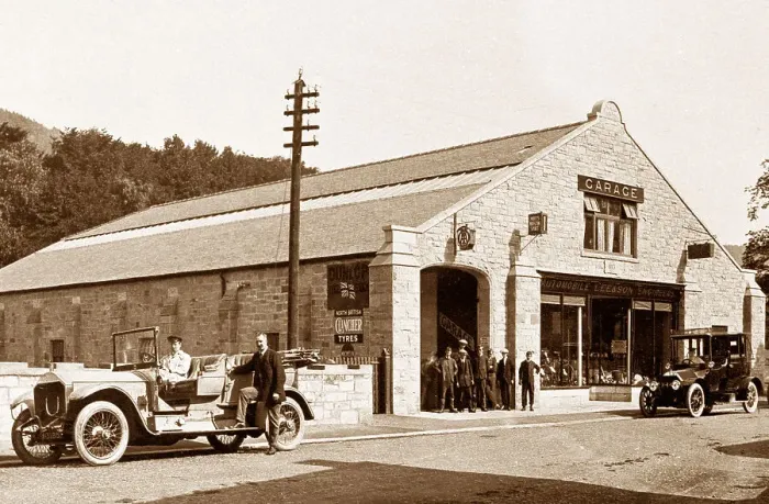 Framed Print : Lees Garage, Rothbury Framed Print : Lees Garage, Rothbury