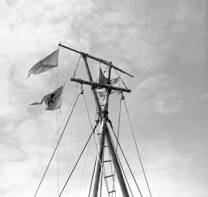Framed Print : L'egare II - North Atlantic expedition raft, at Falmouth Framed Print : L'egare II - North Atlantic expedition raft, at Falmouth
