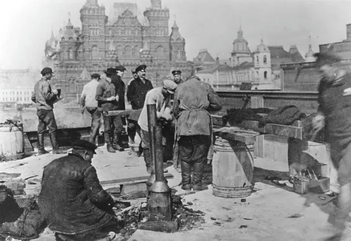 Framed Print : Lenin's mausoleum, Construction, Red Square Framed Print : Lenin's mausoleum, Construction, Red Square