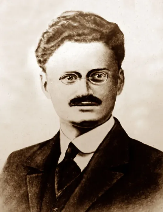 Framed Print : Leon Trotsky Framed Print : Leon Trotsky