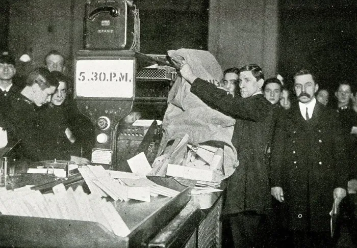 Framed Print : Letters arrive for sorting at the London General Post Office Framed Print : Letters arrive for sorting at the London General Post Office