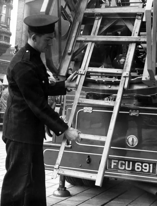 Framed Print : Leyland Metz fire engine with sliding ladder Framed Print : Leyland Metz fire engine with sliding ladder