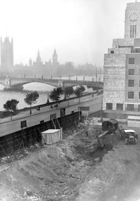 Framed Print : LFB headquarters under construction, Lambeth SE1 Framed Print : LFB headquarters under construction, Lambeth SE1