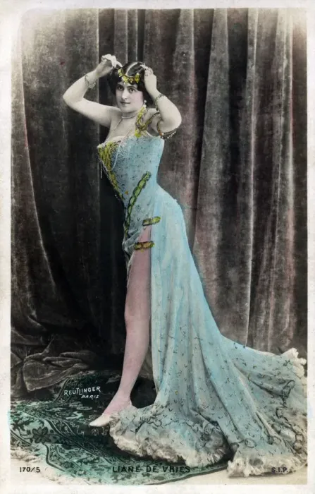 Framed Print : Lianne de Vries - French Belle Epoque Stage Actress Framed Print : Lianne de Vries - French Belle Epoque Stage Actress