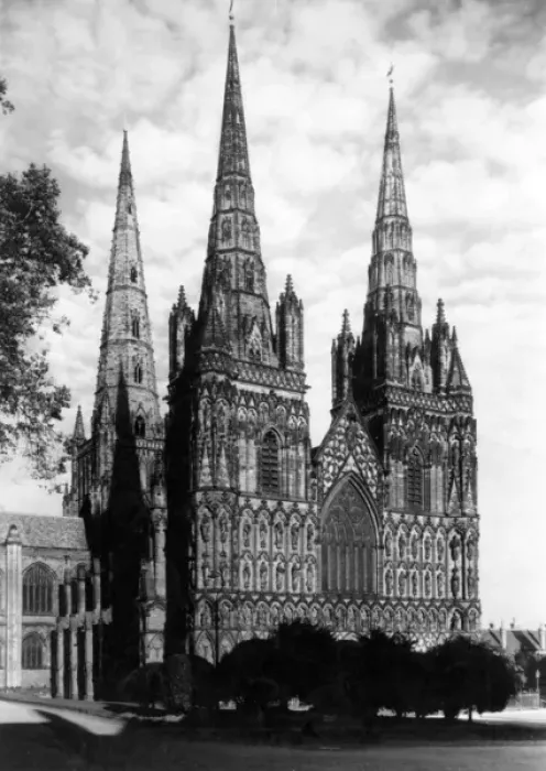Framed Print : Lichfield Cathedral Framed Print : Lichfield Cathedral