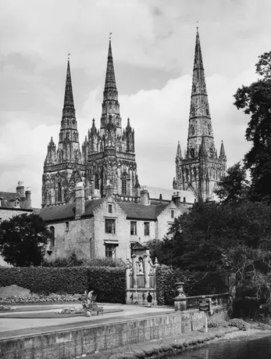 Framed Print : Lichfield Cathedral Framed Print : Lichfield Cathedral