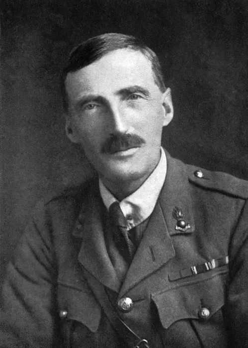 Framed Print : Lieut. -Col. E. H. Richardson of British War Dog School, WW1 Framed Print : Lieut. -Col. E. H. Richardson of British War Dog School, WW1