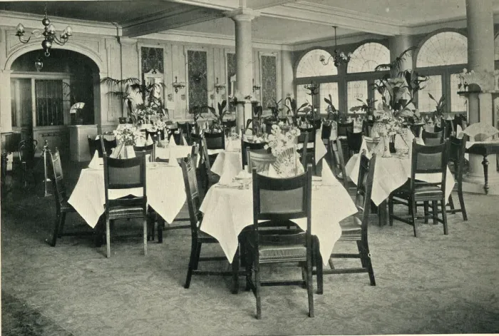 Framed Print : A light and airy restaurant dining-room with starched white tablecloths Framed Print : A light and airy restaurant dining-room with starched white tablecloths