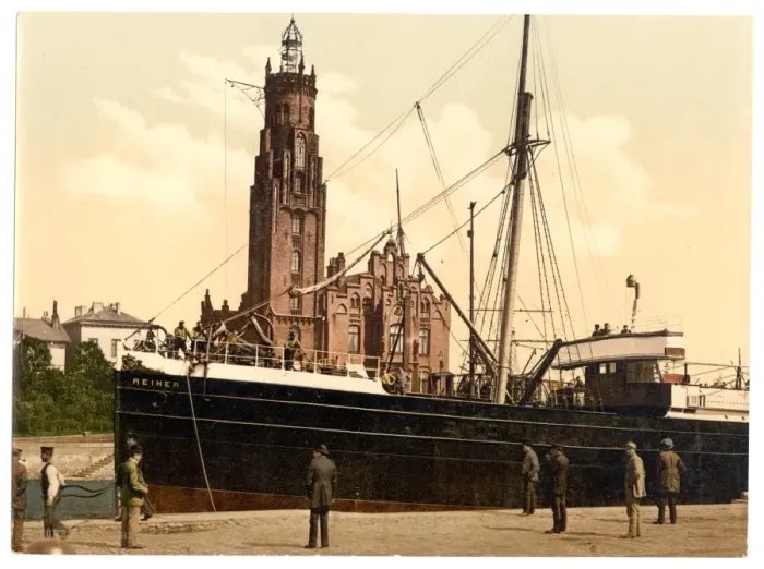 Framed Print : Lighthouse, Bremerhafen, Hanover (i. e. Hannover), Germany Framed Print : Lighthouse, Bremerhafen, Hanover (i. e. Hannover), Germany