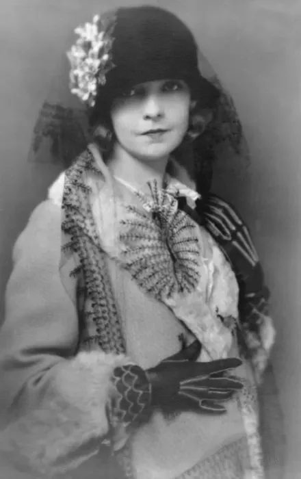Framed Print : Lillian Gish Framed Print : Lillian Gish