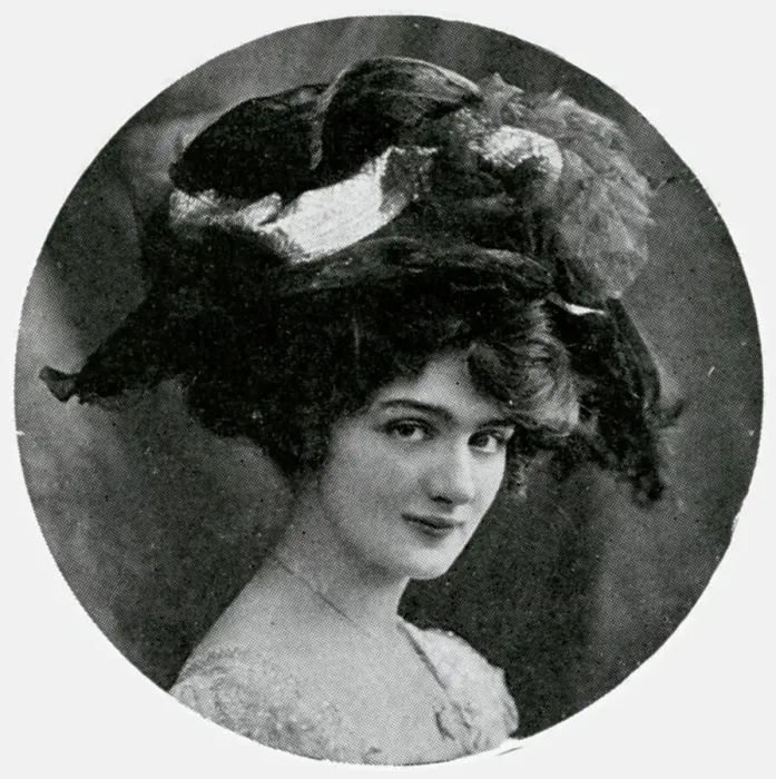 Framed Print : Lily Elsie in Lehar's operetta Framed Print : Lily Elsie in Lehar's operetta