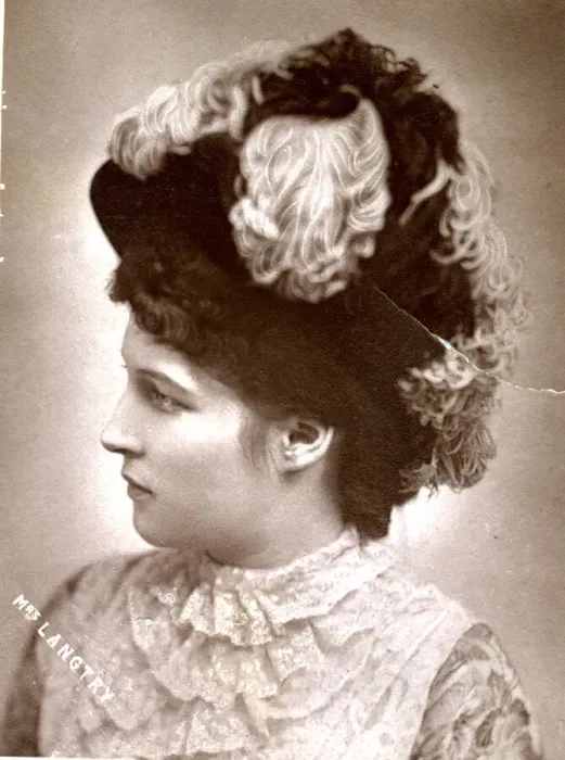 Framed Print : Lily or Lillie Langtry, Victorian actress Framed Print : Lily or Lillie Langtry, Victorian actress