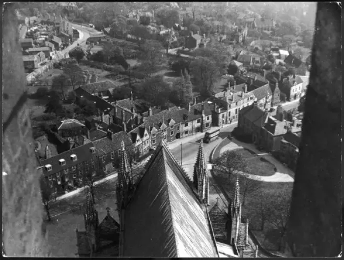 Framed Print : Lincoln from Cathedral Framed Print : Lincoln from Cathedral