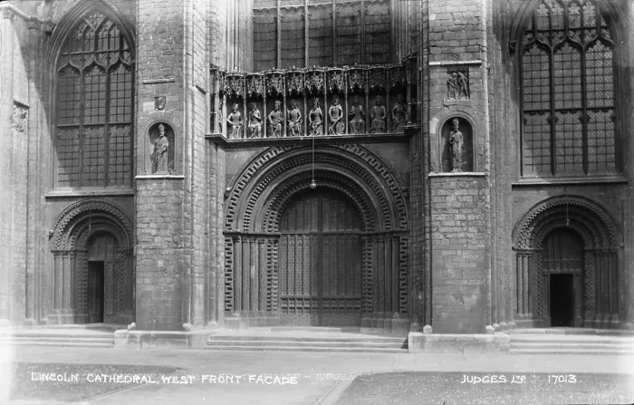 Framed Print : Lincoln Cathedral West Front Facade Framed Print : Lincoln Cathedral West Front Facade
