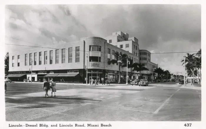 Framed Print : Lincoln-Drexel Building, Lincoln Road, Miami, Florida, USA Framed Print : Lincoln-Drexel Building, Lincoln Road, Miami, Florida, USA