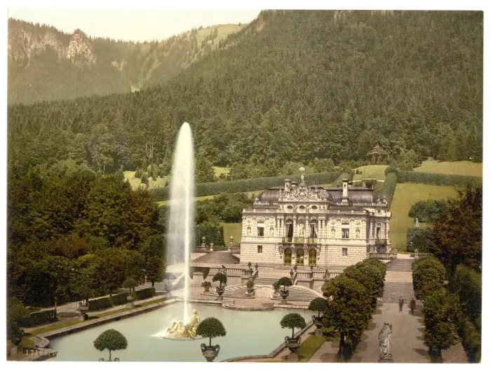 Framed Print : Linderhof Castle, Upper Bavaria, Germany Framed Print : Linderhof Castle, Upper Bavaria, Germany